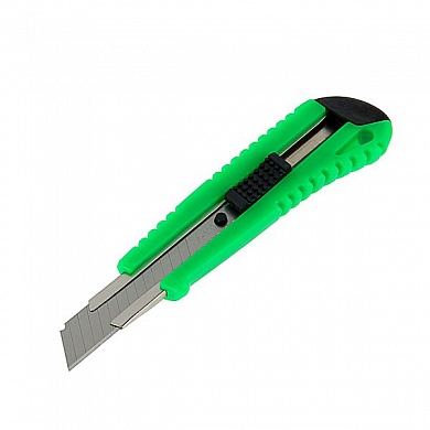 Нож универсальный TUNDRA basic, корпус пластик, квадратный фиксатор, усиленный, 18 мм, 2433696